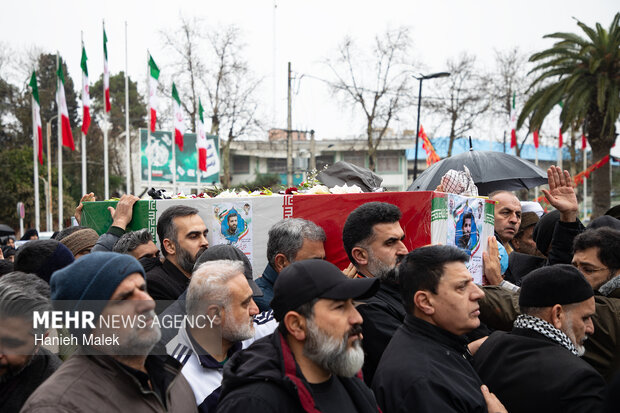تشییع پیکر شهید سید حسن حسینی