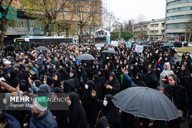 تشییع پیکر شهید سید حسن حسینی