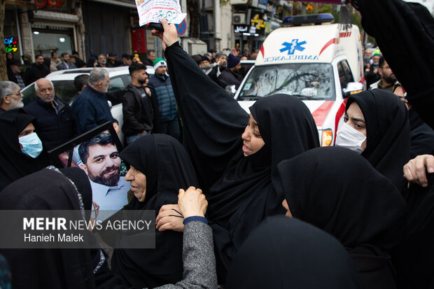 تشییع پیکر شهید سید حسن حسینی