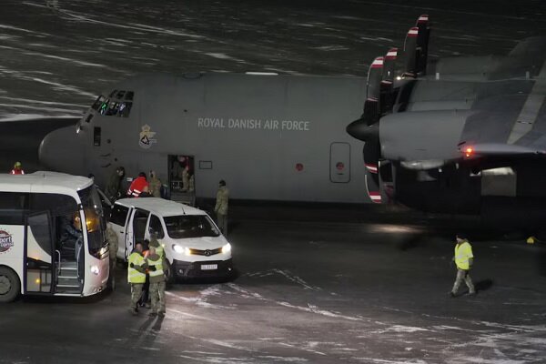 نظامیان فرانسه و آلمان نیز در گرینلند مستقر شدند