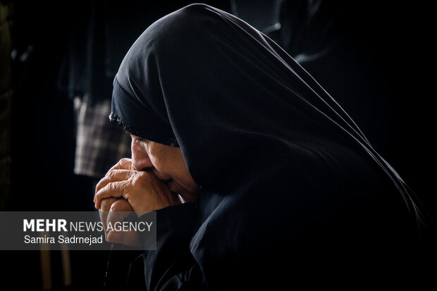 آه جوان نمیتوانم خاک کنم!