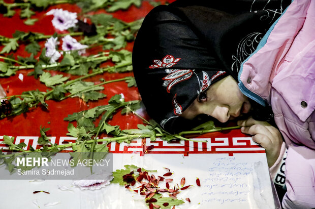 نمایش دوگانگی در ادعا و عمل معاندین؛ مردم موقعیت شناسی خود را حفظ کنند