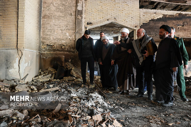 مراسم قرائت زیارت عاشورا در حسینه موج الحسین