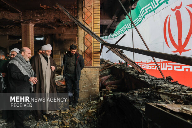 مراسم قرائت زیارت عاشورا در حسینه موج الحسین