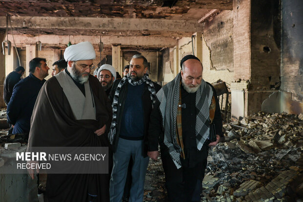 مراسم قرائت زیارت عاشورا در حسینه موج الحسین