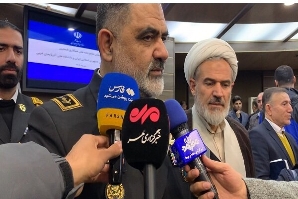 دریادار ایرانی: مردم با حفظ وحدت پاسخ دندان شکن به دشمن دادند دریادار ایرانی: مردم با حفظ وحدت پاسخ دندان شکن به دشمن دادند