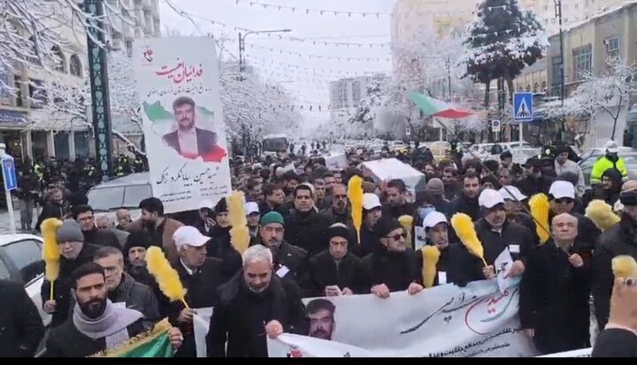 تشییع پیکر مطهر ۳ شهید مدافع امنیت در مشهد تشییع پیکر مطهر ۳ شهید مدافع امنیت در مشهد