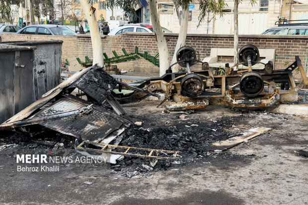 خسارات آشوبگران به مشیریه تهران