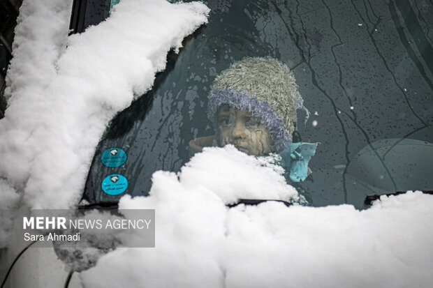 بارش برف در مشهد