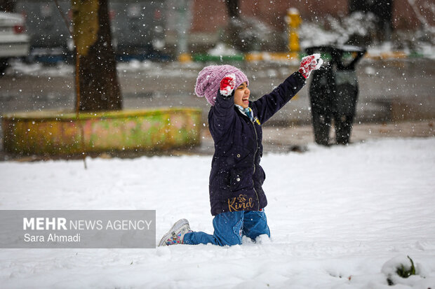 بارش برف در مشهد