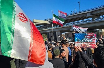 İran’ın Bağdat Büyükelçisi'nden İran'a destek veren Irak halkına övgü