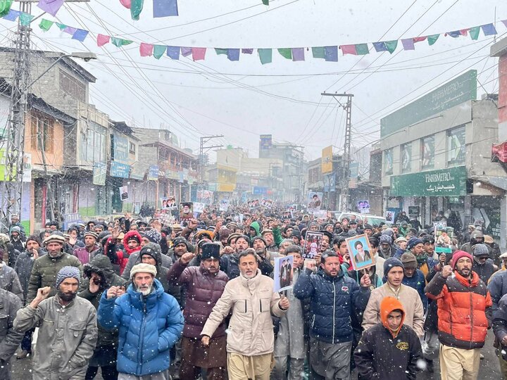 پاکستان میں ایران اور رہبر معظم کی حمایت اور امریکہ و اسرائیل سمیت شرپسندوں کی مذمت میں ریلی