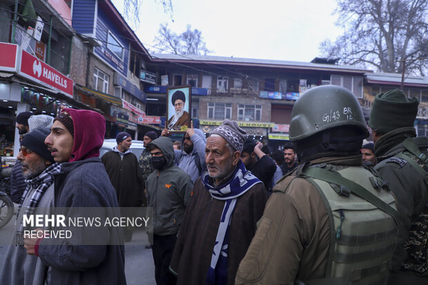 
Kashmiris support Iran against foreign-backed terrorists
