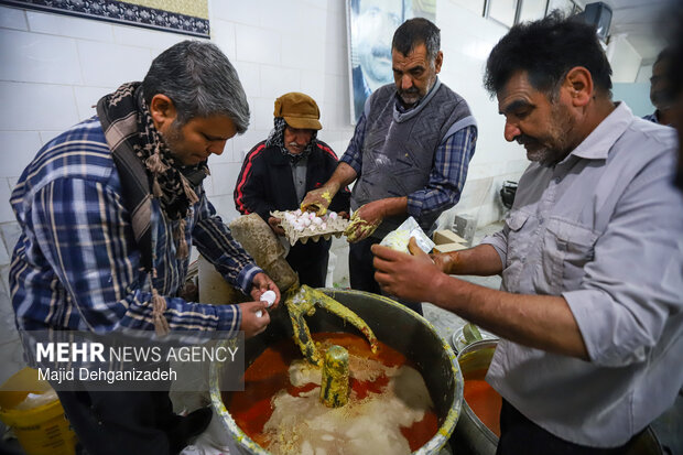 مراسم سنتی پخت نان «سوروک» در مهریز