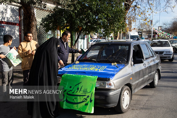 راهپیمایی کاروان خودرویی و موتوری «امت قرآن» در گرگان