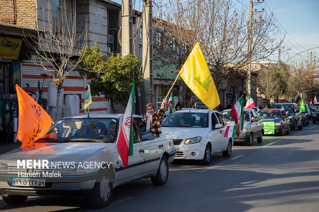 راهپیمایی کاروان خودرویی و موتوری «امت قرآن» در گرگان