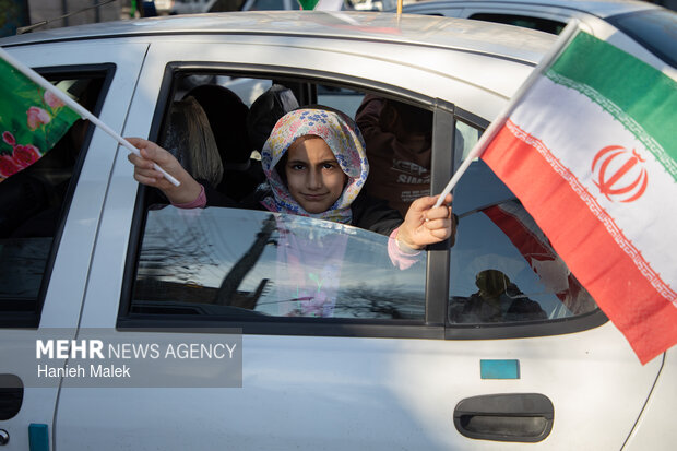 راهپیمایی کاروان خودرویی و موتوری «امت قرآن» در گرگان