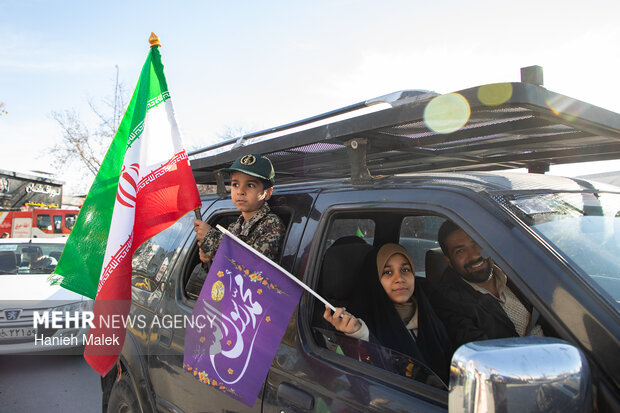 راهپیمایی کاروان خودرویی و موتوری «امت قرآن» در گرگان