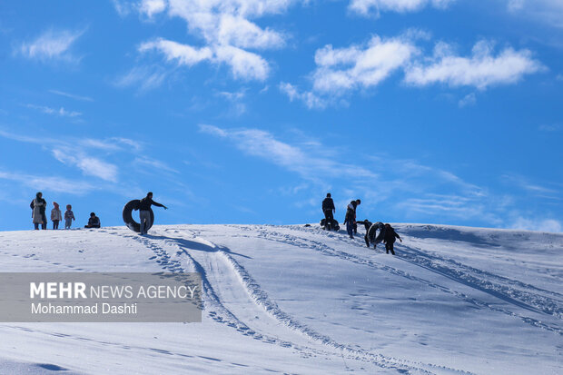 تیوپ سواری و تفریحات زمستانی در اردبیل