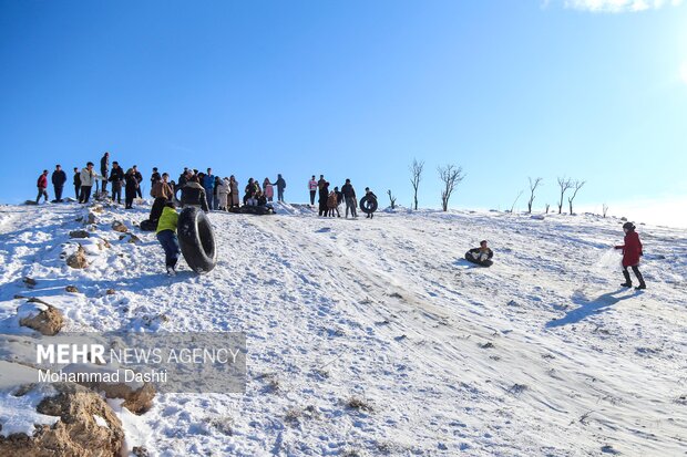 تیوپ سواری و تفریحات زمستانی در اردبیل