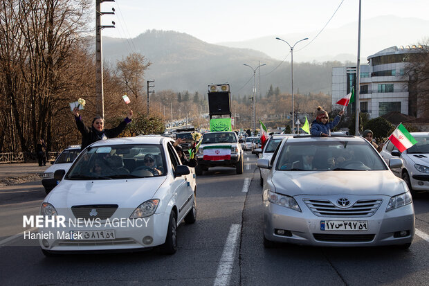 راهپیمایی کاروان خودرویی و موتوری «امت قرآن» در گرگان