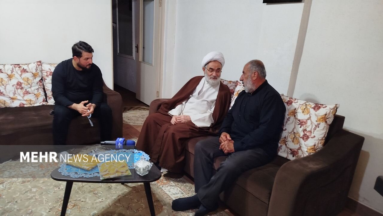 آیت الله فلاحتی: شهدا الگویی ماندگار در عصر کنونی هستند