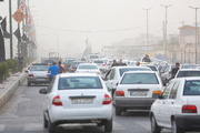 تندباد با سرعت ۹۰ کیلومتر بر ساعت شهر قم را درنوردید