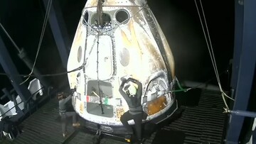 فضانوردان «کرو ۱۱» به زمین بازگشتند