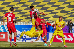 لیگ برتر فوتبال - فجر شهید سپاسی و پرسپولیس