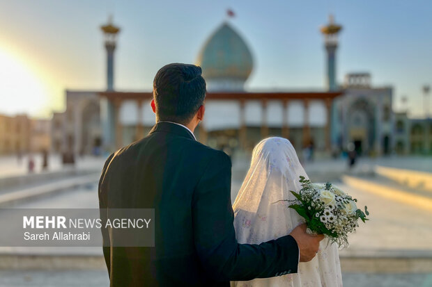 آغاز عاشقانه زندگی ۳۲ زوج جوان در جوار حرم حضرت شاهچراغ(ع)