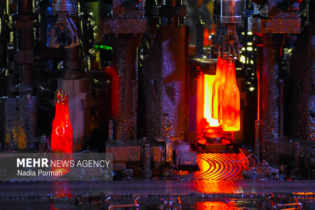 تولید ملی در صنایع شیشه و گاز