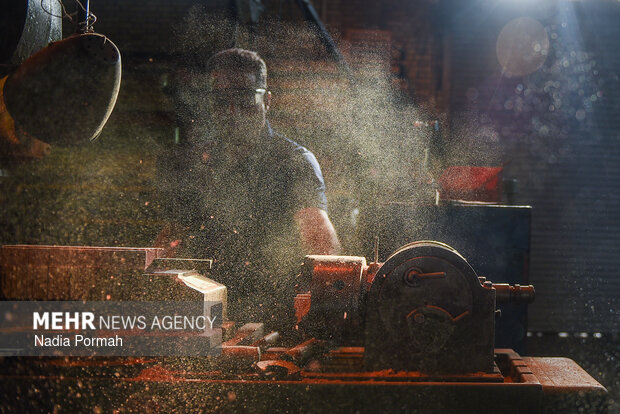 تولید ملی در صنایع شیشه و گاز