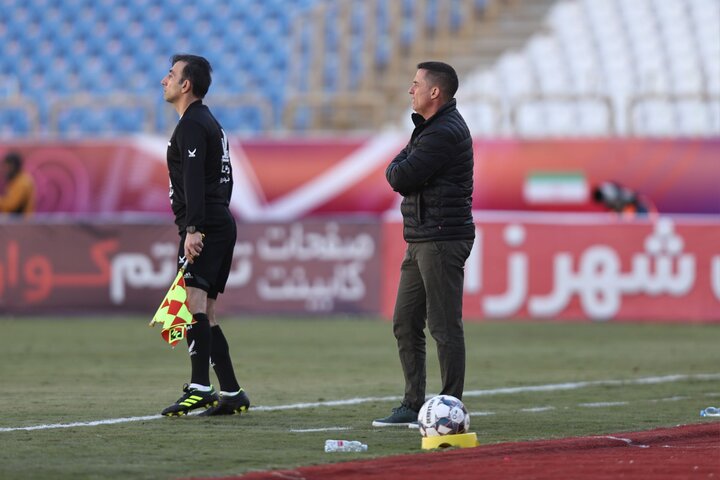 سرمربی پرسپولیس همه را نگران کرد/ مقصر شکست سنگین در اهواز مشخص شد