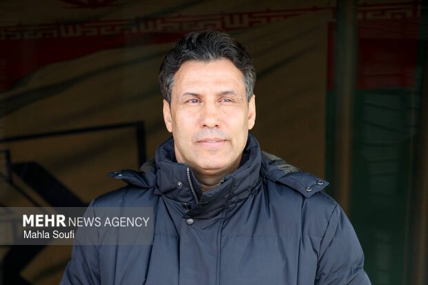 لیگ برتر فوتبال - آلومینیوم و گل گهر 4