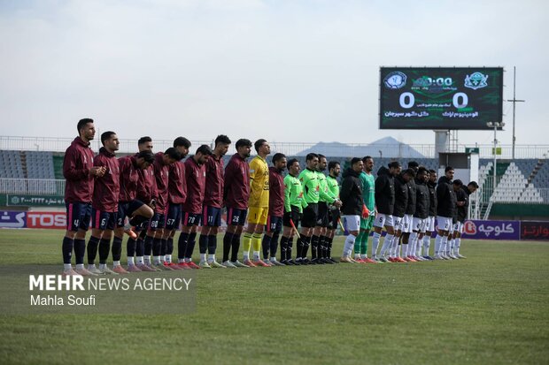 لیگ برتر فوتبال - آلومینیوم و گل گهر 5