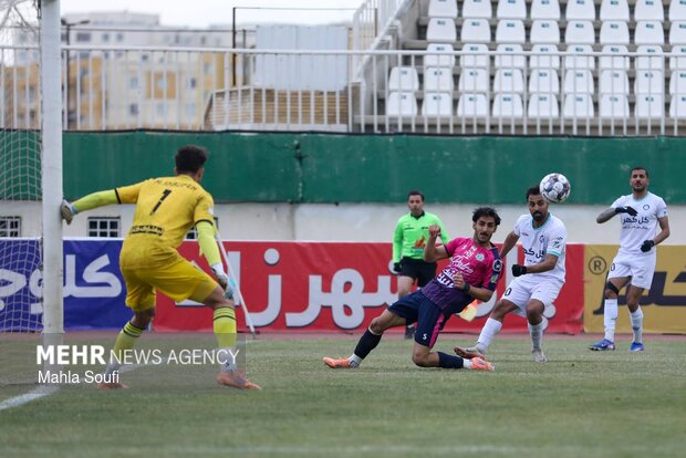 لیگ برتر فوتبال - آلومینیوم و گل گهر 20