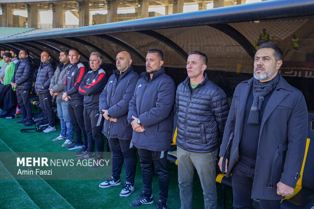 سرمربی پرسپولیس به اشتباهش پی برد/ تصمیم برای فرار از شکستهای بیشتر