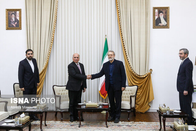 Top Iranian security official receives visiting Iraqi FM