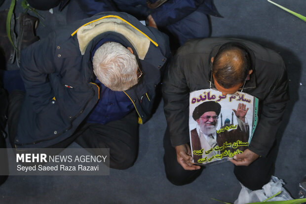 تجمع محکومیت هتک حرمت مساجد در مسجد بهشتی تهران