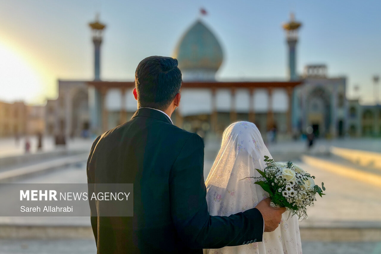 آغاز عاشقانه زندگی ۳۲ زوج جوان در جوار حرم حضرت شاهچراغ(ع)