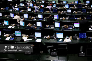 Iranian lawmakers urge reducing ties with France, Germany, UK