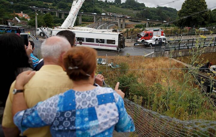 Train collision in Spain leaves dozens dead, injured