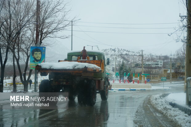 Snowfall blankets Dena town
