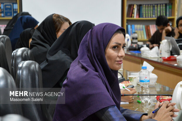 نشست خبری مدیرکل تبلیغات اسلامی استان هرمزگان با اصحاب رسانه