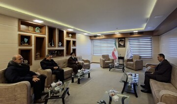 دیدار حجت الاسلام اصل نژادی با رییس مدیریت وبرنامه ریزی آذربایجان شرقی