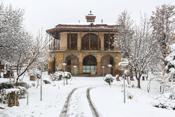 Kazvin'de kar yağışı; sokaklar beyaza büründü