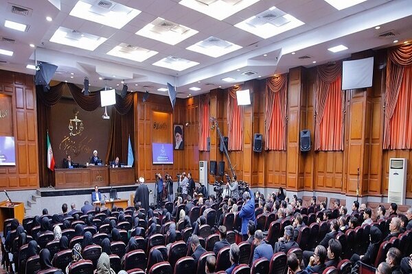 بدء جلسات المحاكمة العلنية لأعضاء "زمرة المنافقين" الإرهابية