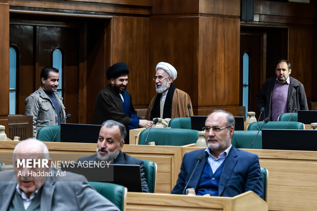 آیین رونمایی از مستند شهیدان مقیسه و رازینی