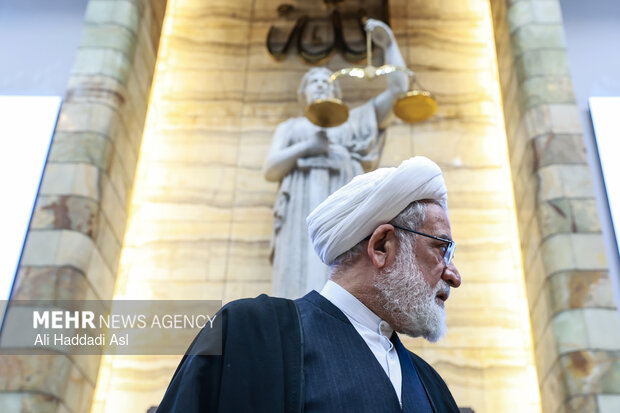 آیین رونمایی از مستند شهیدان مقیسه و رازینی