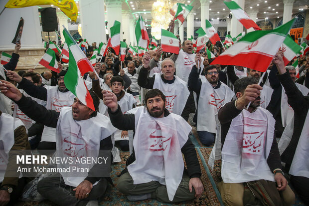 تجدید بیعت امت با ولایت در مسجد جمکران